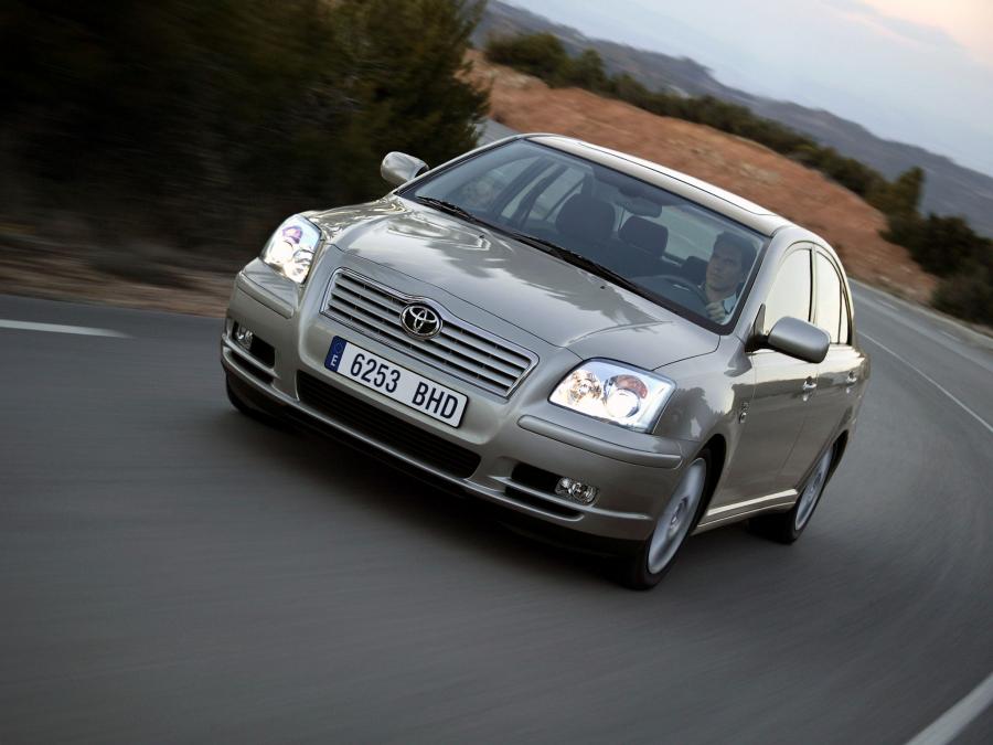  Toyota Avensis Sedan 2003 года  (фото 3 из 30)